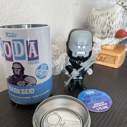 LIMITED EDITION CHASE Darkseid w/ Weapon Funko Soda DC Comics Justice League LE