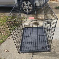 XL Dog Crate Tiny Crack In Back Of Tray Cross Posted