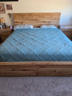 King size bed