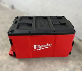 Milwaukee M18 Packout Light