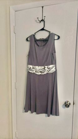 Woman dress size 14 color gray