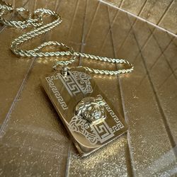 Medusa, gold tone, dog tag
