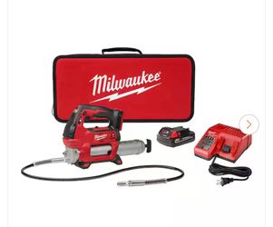 M18 18V Lithium-Ion Cordless Grease Gun 2-Speed with (1) 1.5Ah Batteries, Charger, Tool Bag