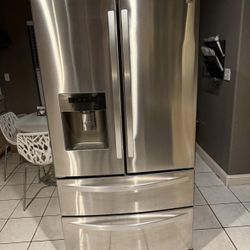 Kenmore Refrigerator - Can Deliver