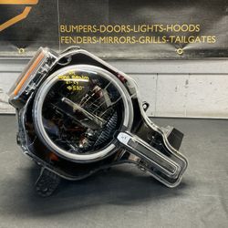 FORD BRONCO 2021-2024 RH HEADLIGHT OEM