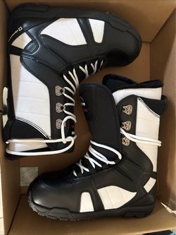 Alpine Swiss Snowboard Boots Black and White