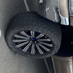 22s on 33s 6 lug ford and Chevy  wheels