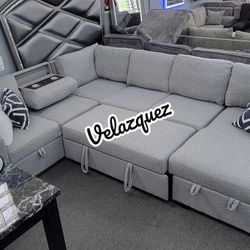 ✅️✅️4 pc Grey boucle fabric sectional sofa with storage chaise and love seat and pop up sleep area in center drop down tray tables✅️✅️✅️