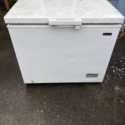 Free Magic Chef Chest Freezer