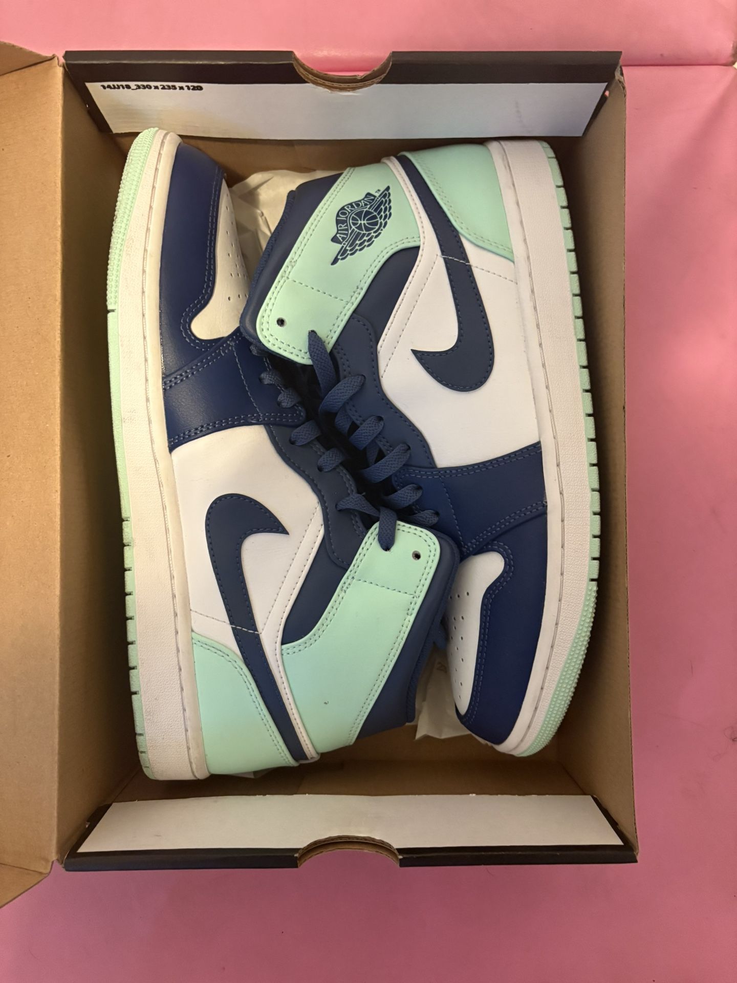 Jordan 1s Retro
