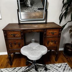 Vintage Vanity/desk, Chair and Makeup Mirror