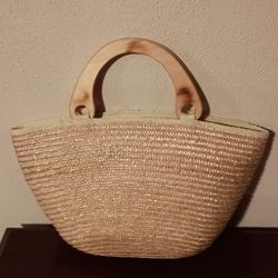 Stylish Woven Straw Handbag