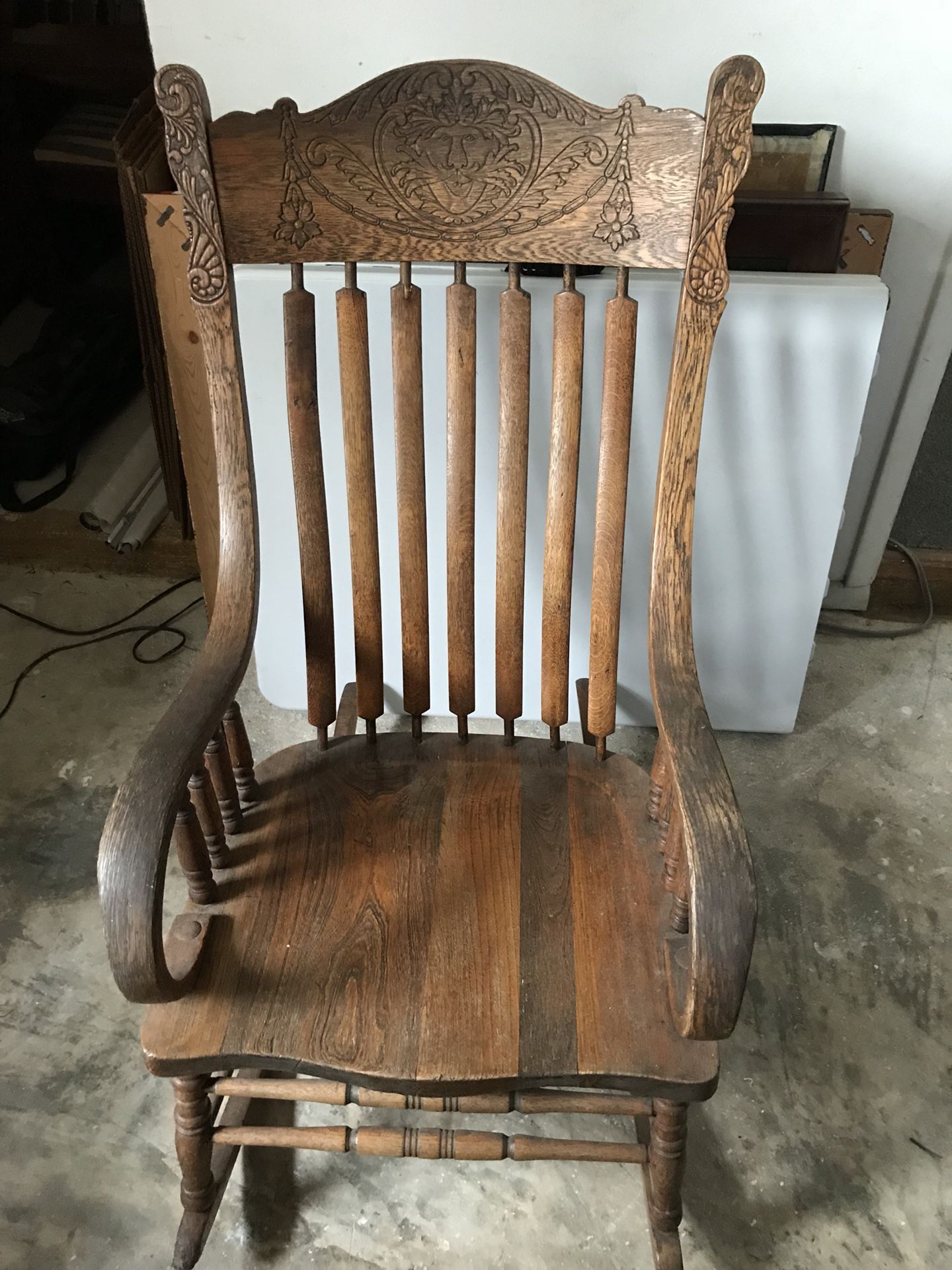 SOLID OAK NORTH WIND PRESSED BACK ROCKING CHAIR!-ANTIQUE OAK-VERY CLEAN AND STURDY!