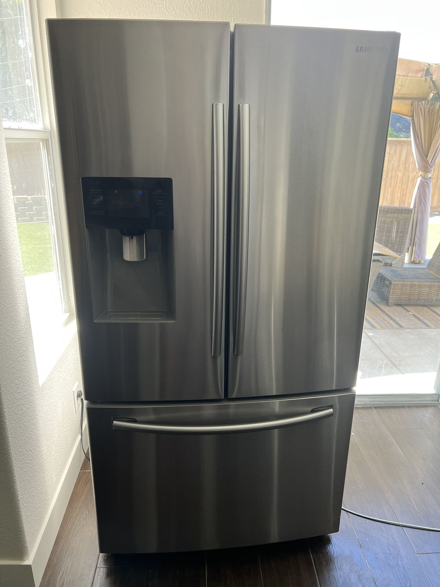 Samsung RF263BEAESR Refrigerator Used