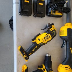 Dewalt Hammerdrill Multi Tool N 2 Batteries N Charger