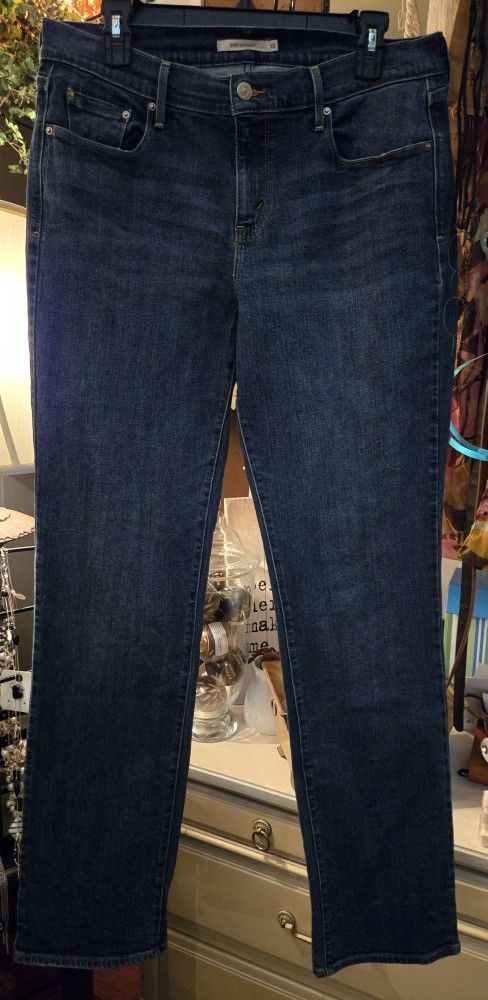 Ladies Size 10 Levi's 505 Staight With Stretch