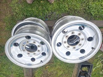 16x7 Ford F- 250 Genuine OEM Alloy Wheel / Rim