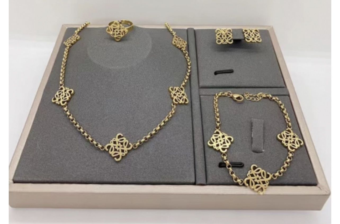 Amazing Set 😍😍stainless Steel 4 Pcs 