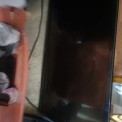 32' roku tv smart w remote and wall stand