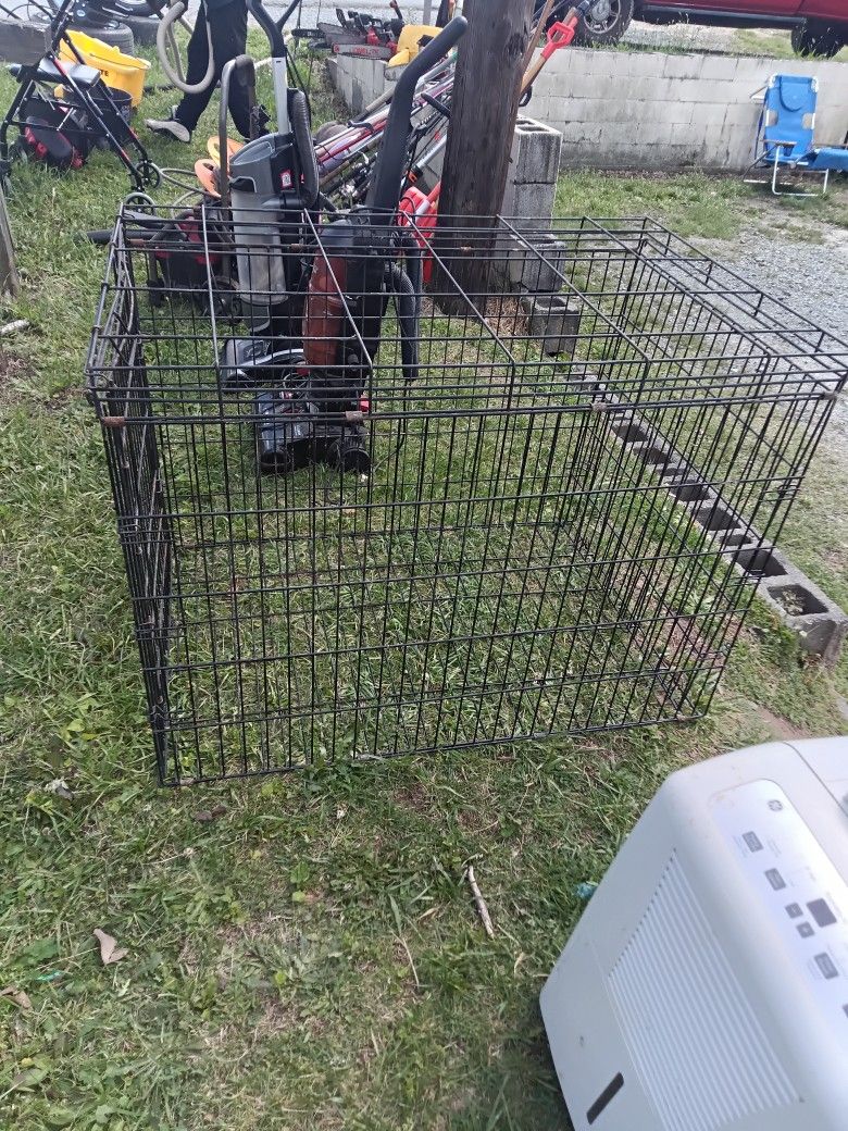 Large Dog Crate $30