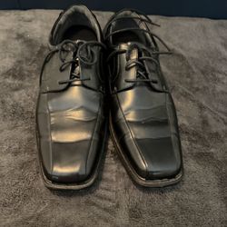 Men’s Black Dress Shoes – Size 10
