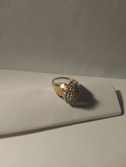 1 carat 14kt diamond ring