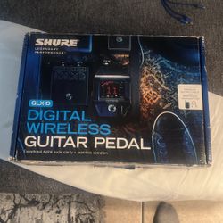 Shure GLXd wireless pedal