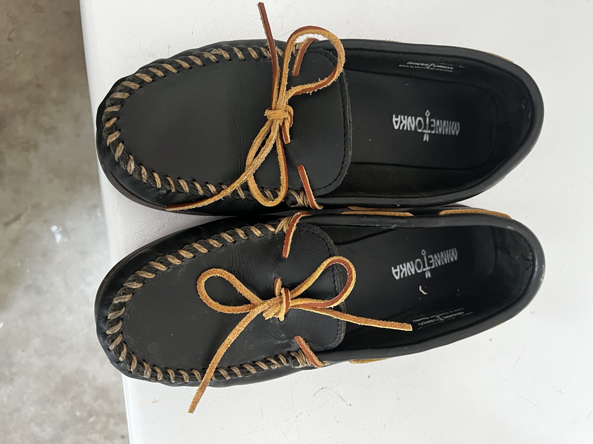 Mens Minnetonka Moccasins
