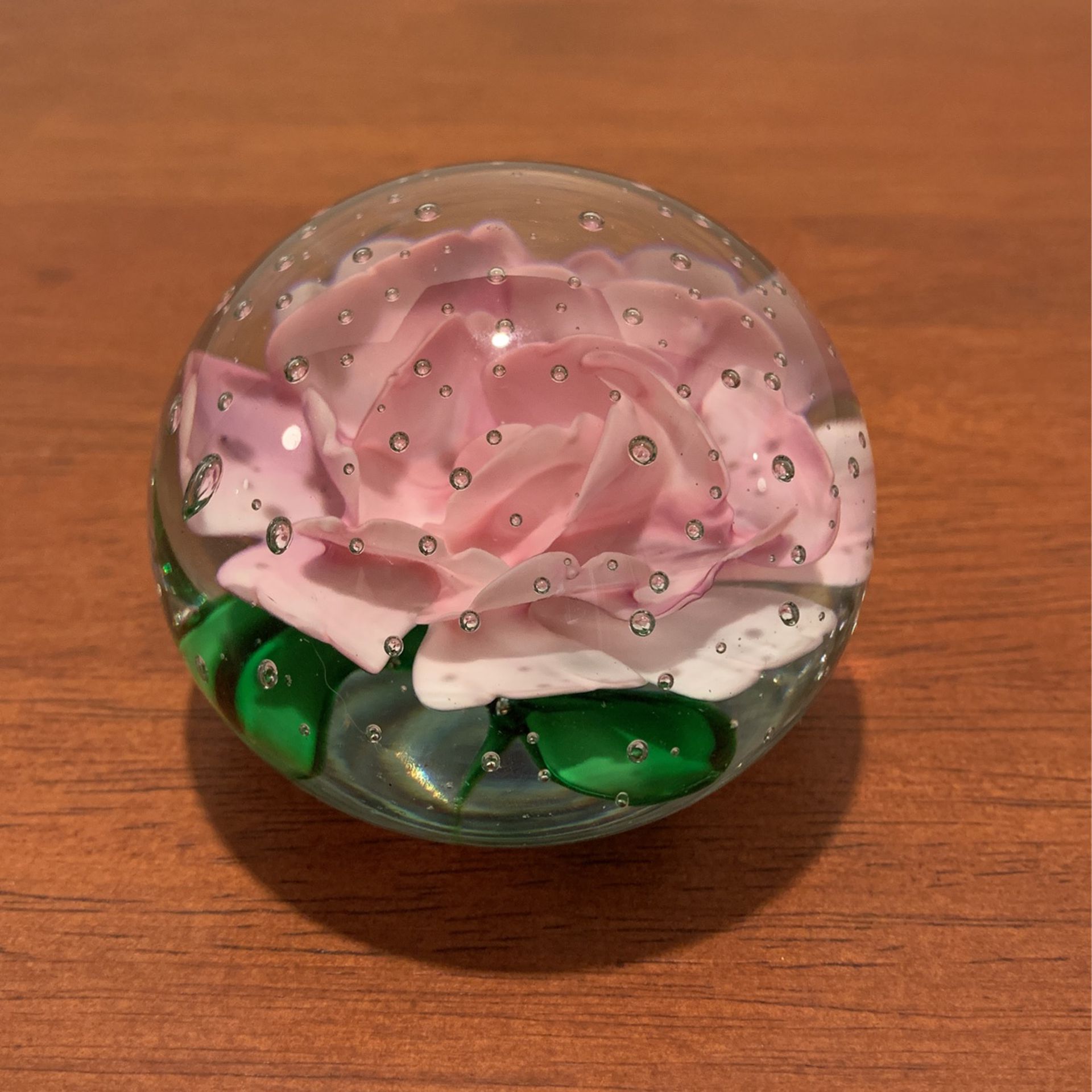 Rose Glass Paperweight With Controlled Bubbles 3 1/2”x2” B32