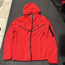 XL Red Nike Tech