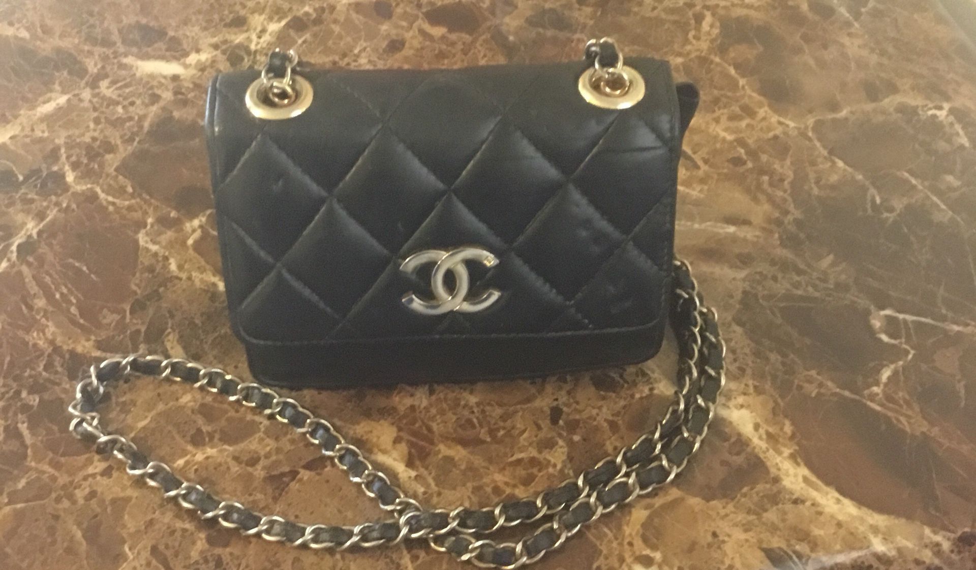 Vintage Chanel bag with Victory Hook PK 3940  Vintage chanel bag, Chanel  bag, Vintage chanel