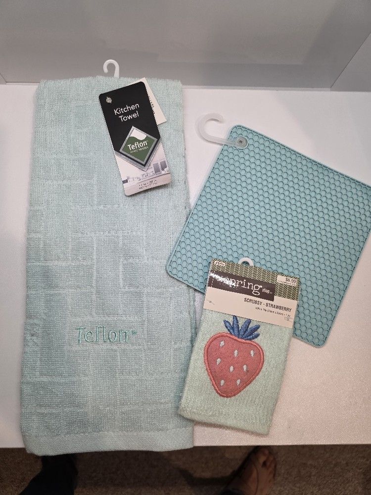 KITCHEN ACCESSORIES