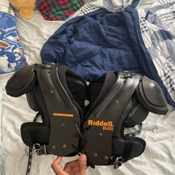 Riddell Youth Pads Size Large 