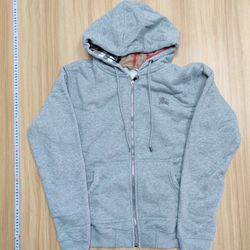 burberry zip up 