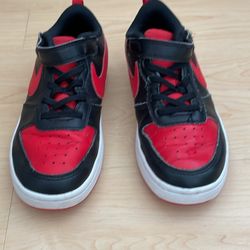 Nike Court Borough Low