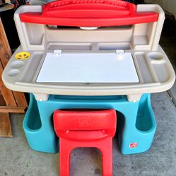 Step 2 Art Desk and Chair