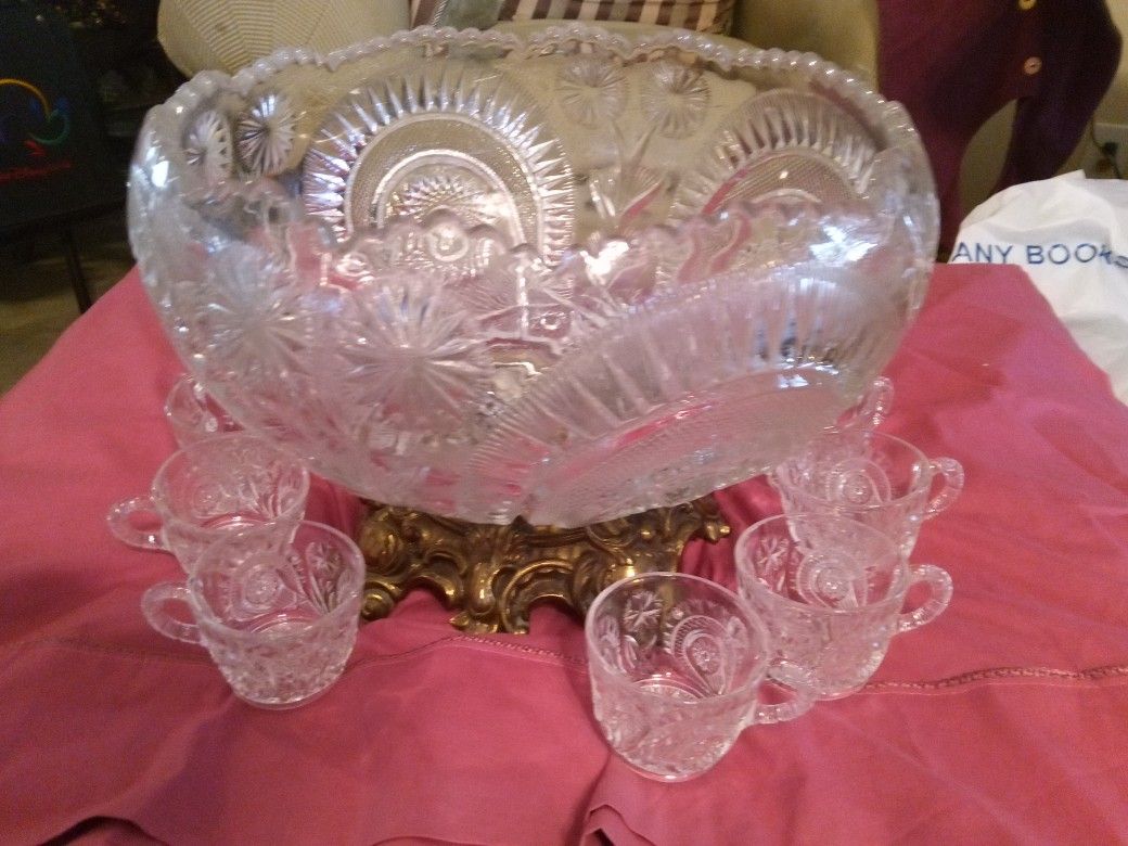 L.E. SMITH VINTAGE PUNCH BOWL W/STAND