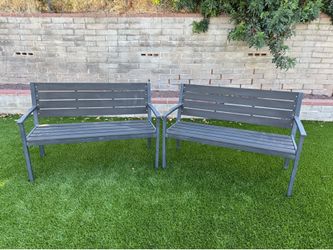 2 outdoor benches