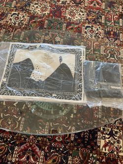 New 100% Cotton Set Of 8, Table Mats, And Napkins.