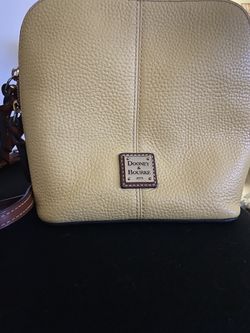 Dooney & Bourke Handbag 