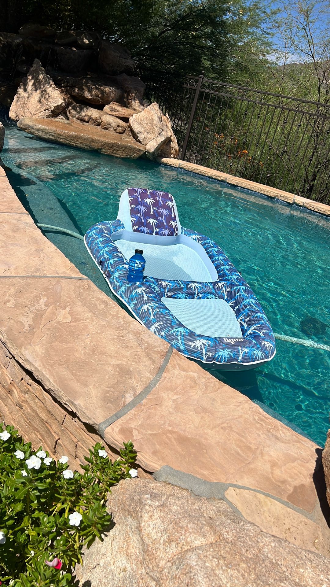Aqua Luxury Extra Long Cool Weave Fabric Pool Lounge with Drink Holder, Very Working Condition, Nice And Clean
