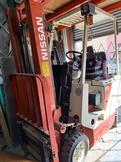 Nissan Electric Forklift