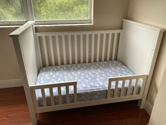For Sale Gilmore Crib/Bed $450