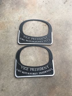 Metal gmc motor home placards