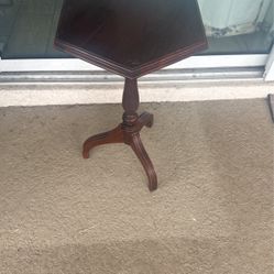 Small Vintage Ethan Allen Table