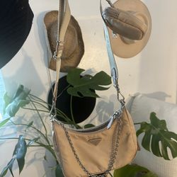 Prada  Nylon Re-Edition 2005 Shoulder Bag Black