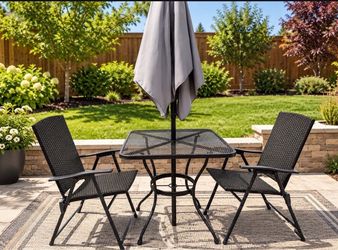 Outdoor Patio Table & Chairs
