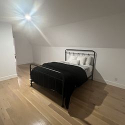 Iron Rod Style Bed Frame Queen