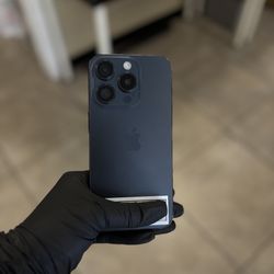 IPHONE 15 PRO UNLOCKED 