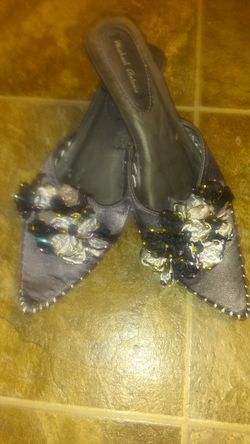 Statement shoes size 9